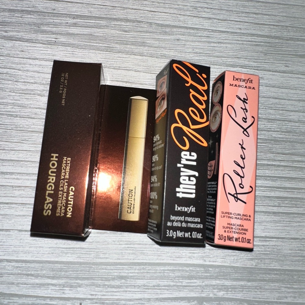 Hourglass Caution Mascara, Benefit They’re Real Mascara and Benefit Roller Lash
